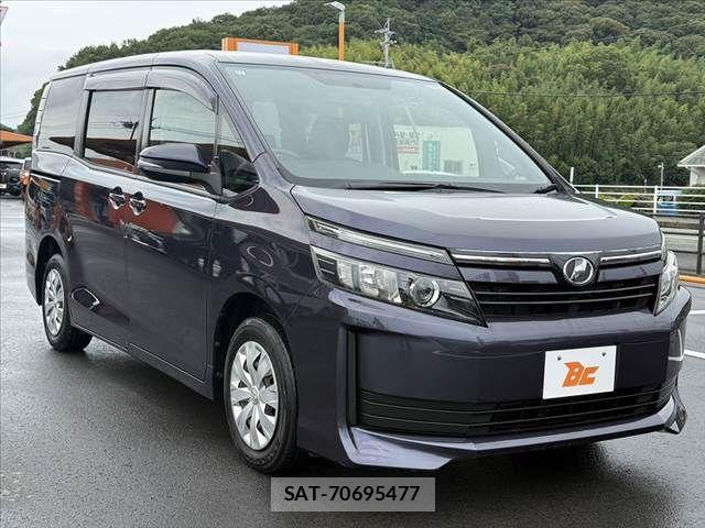 Toyota VOXY 2015-11 7880392-9