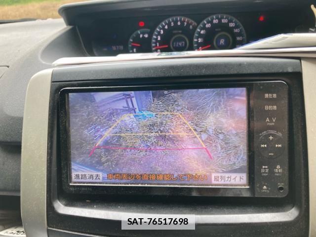 Toyota VOXY 2011-12 7880403-13