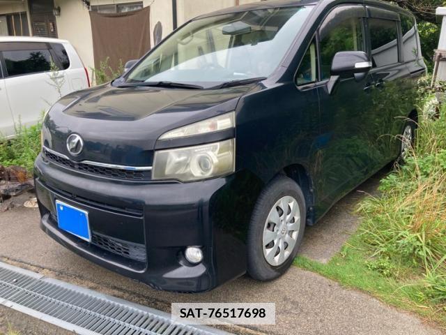 Toyota VOXY 2011-12 7880403-1