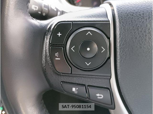 Toyota VOXY 2021-05 7880374-19