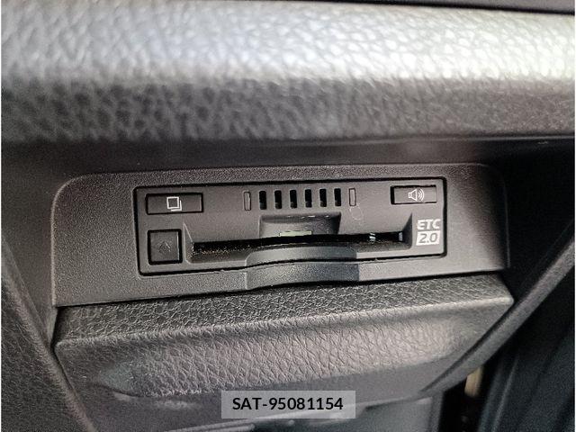 Toyota VOXY 2021-05 7880374-25