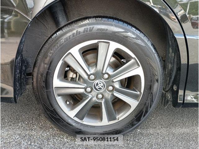 Toyota VOXY 2021-05 7880374-27