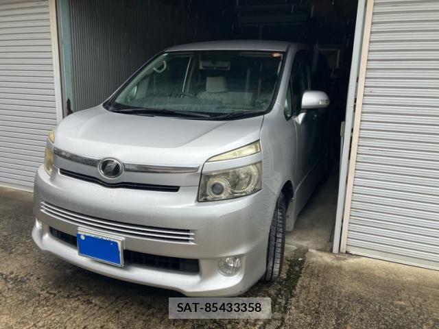 Toyota VOXY 2008-07 7880402-0