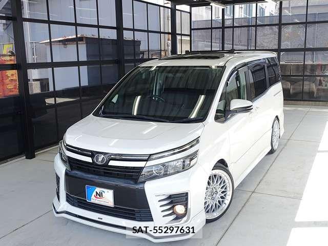 Toyota VOXY 2014-12 7880380-3