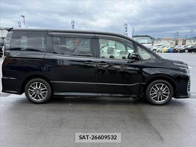 Toyota VOXY 2014-04 7880388-10