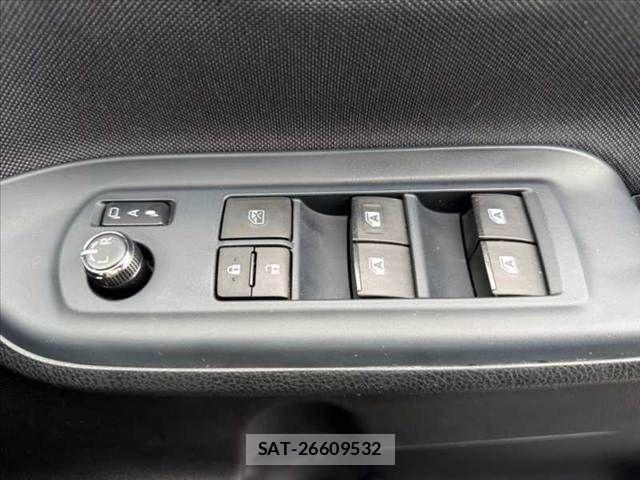 Toyota VOXY 2014-04 7880388-29