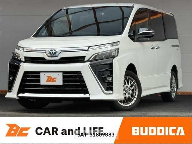 Toyota VOXY 2021-11 7880361-0