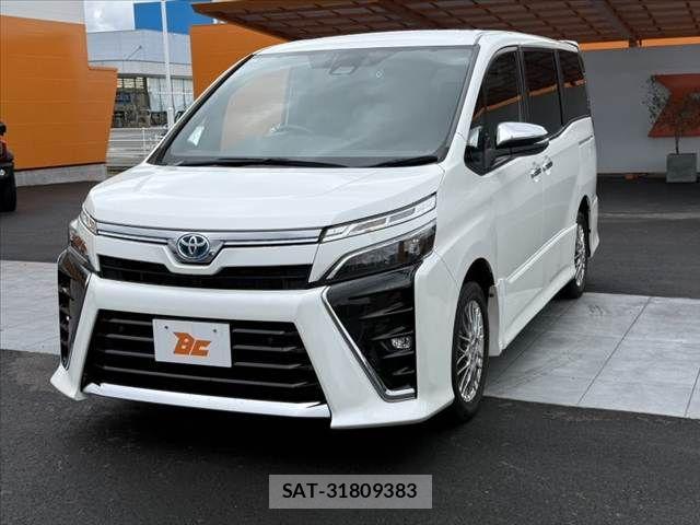 Toyota VOXY 2021-11 7880361-7