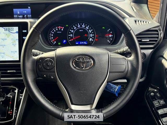 Toyota VOXY 2021-10 7880371-12