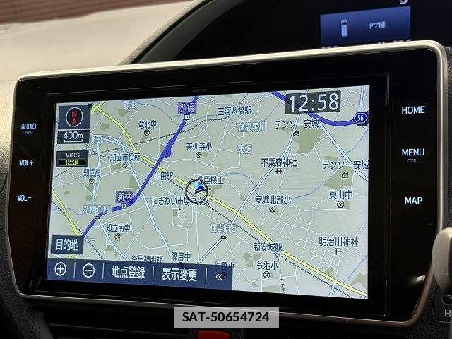 Toyota VOXY 2021-10 7880371-2