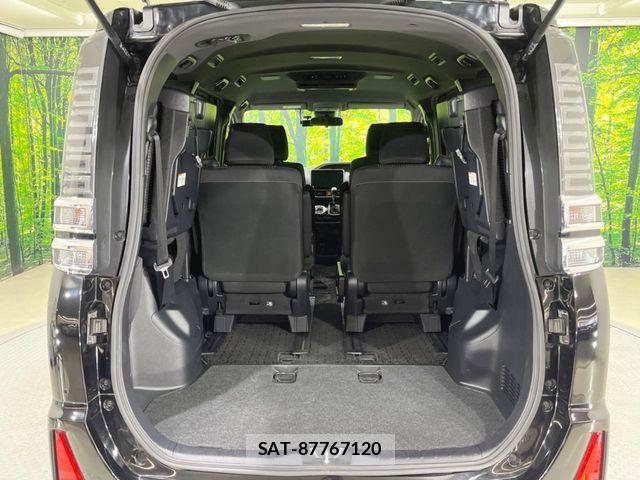 Toyota VOXY 2019-09 7880373-9