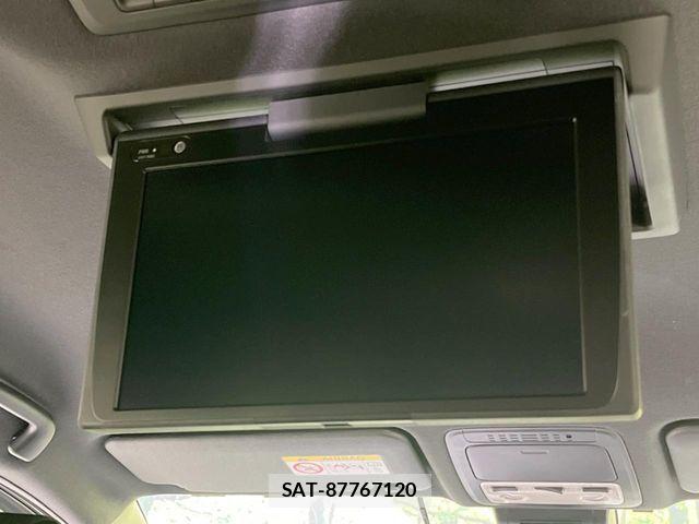 Toyota VOXY 2019-09 7880373-4