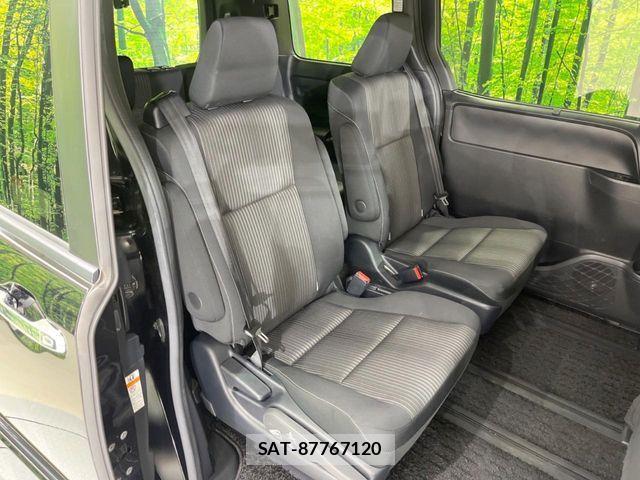 Toyota VOXY 2019-09 7880373-7
