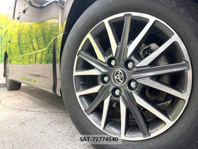 Toyota VOXY 2016-12 7880381-13