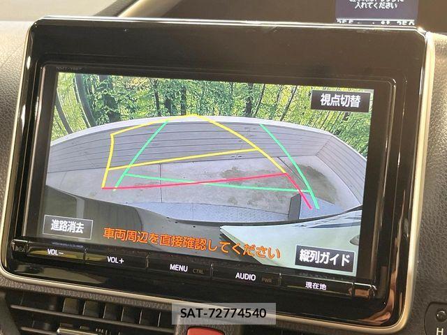 Toyota VOXY 2016-12 7880381-5