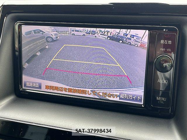 Toyota VOXY 2016-02 7880379-10