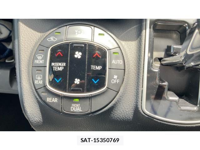 Toyota VOXY 2015-09 7880393-3