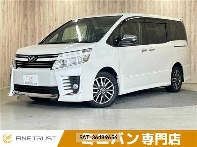 Toyota VOXY 2015-01 7880389-0