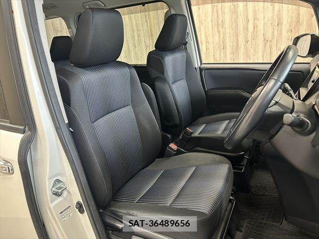Toyota VOXY 2015-01 7880389-8
