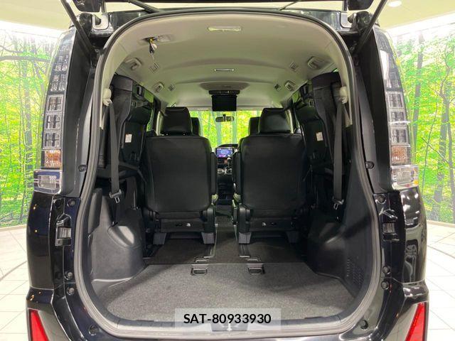 Toyota VOXY 2015-06 7880385-10