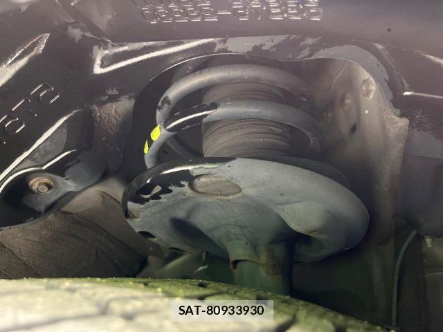 Toyota VOXY 2015-06 7880385-19