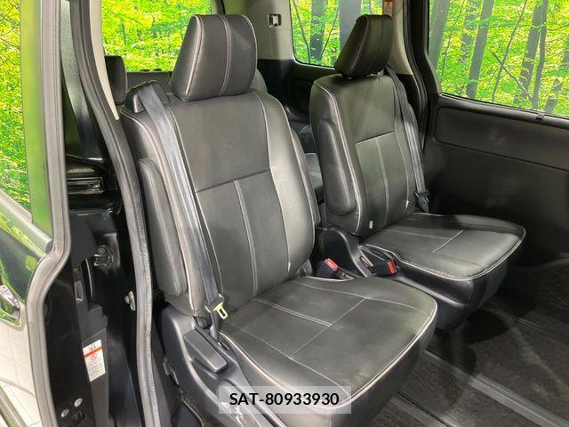 Toyota VOXY 2015-06 7880385-8