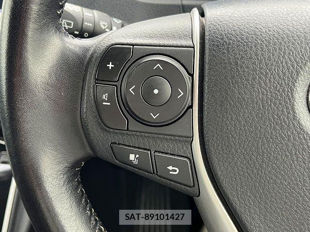 Toyota VOXY 2016-06 7880382-16