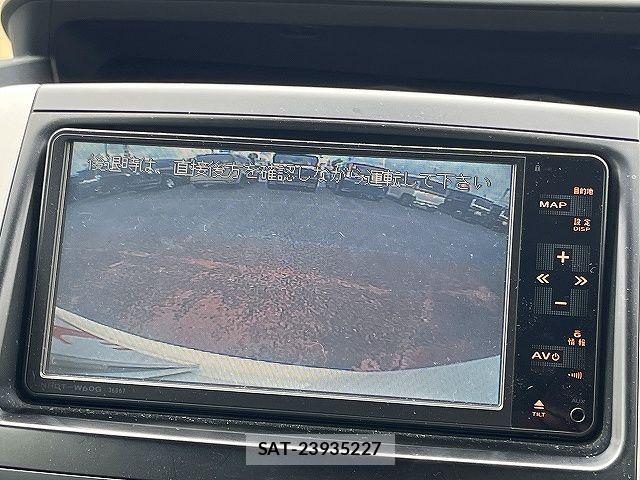Toyota VOXY 2010-11 7880391-10
