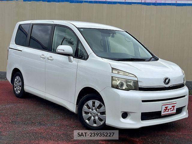Toyota VOXY 2010-11 7880391-6