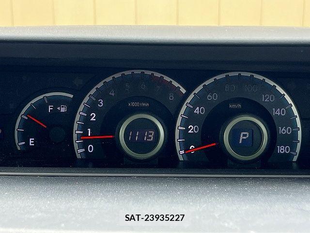 Toyota VOXY 2010-11 7880391-7
