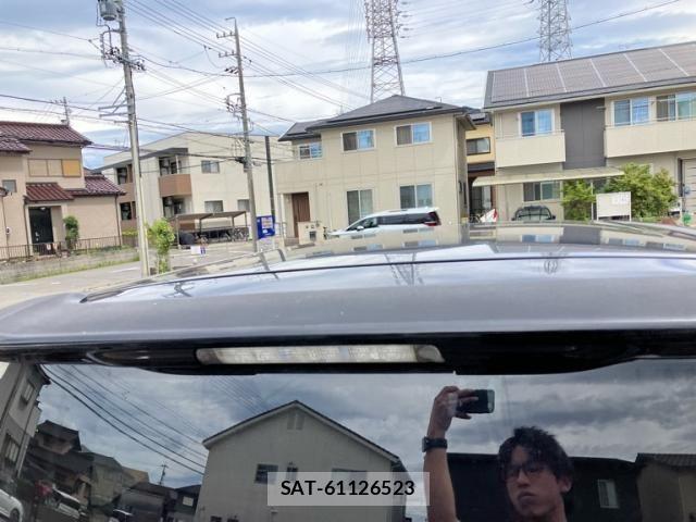 Toyota VOXY 2013-08 7880398-5