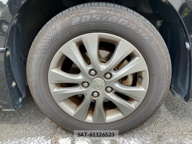 Toyota VOXY 2013-08 7880398-6