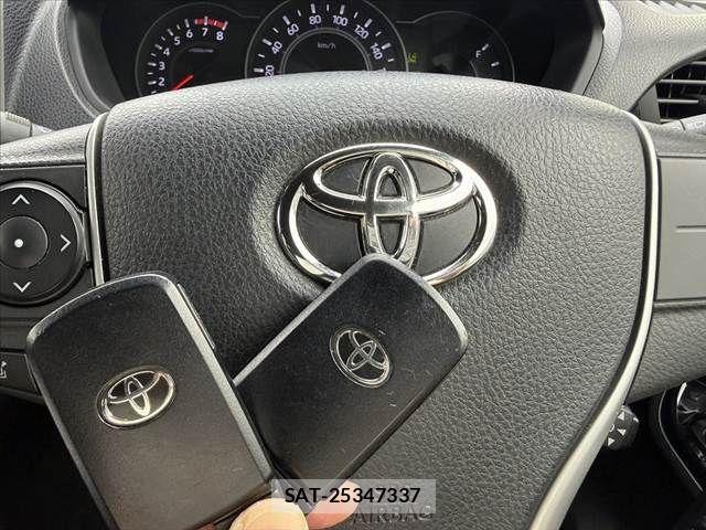 Toyota VOXY 2017-07 7880383-27