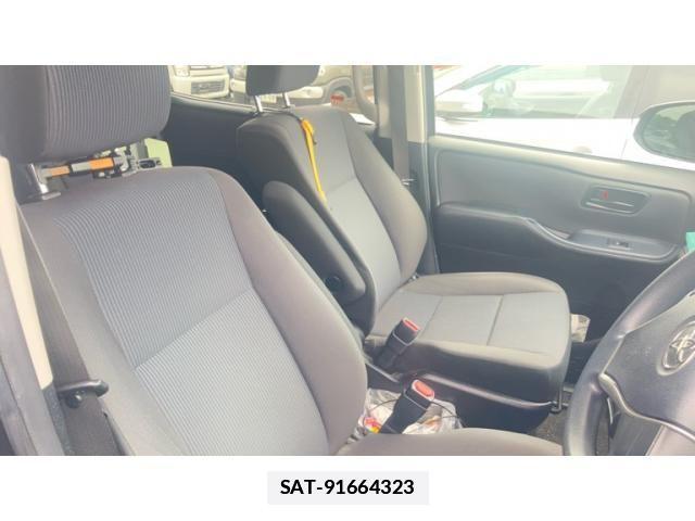 Toyota VOXY 2015-06 7880395-10