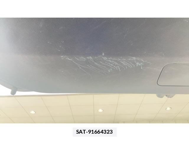 Toyota VOXY 2015-06 7880395-24