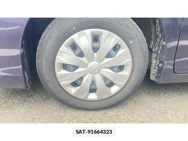 Toyota VOXY 2015-06 7880395-6