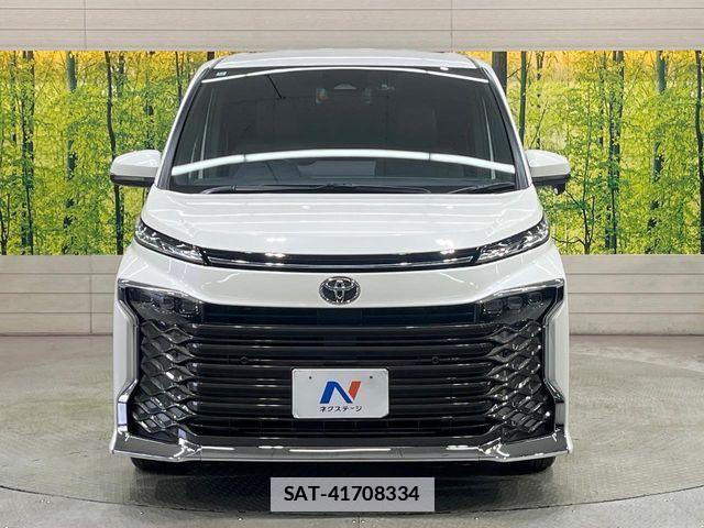 Toyota VOXY 2024-11 7880355-14