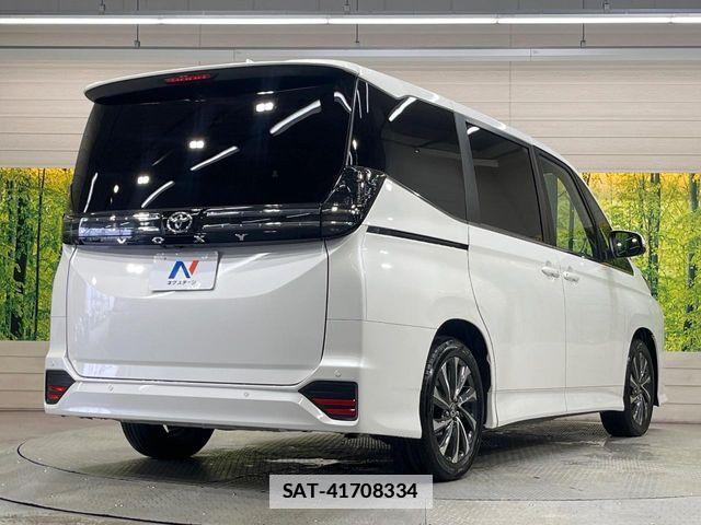 Toyota VOXY 2024-11 7880355-16