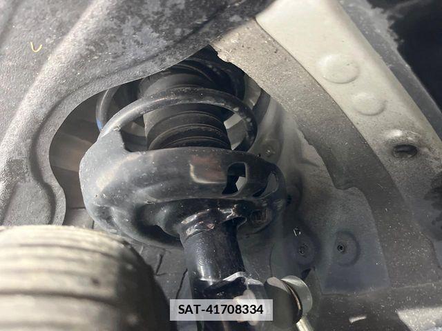 Toyota VOXY 2024-11 7880355-19