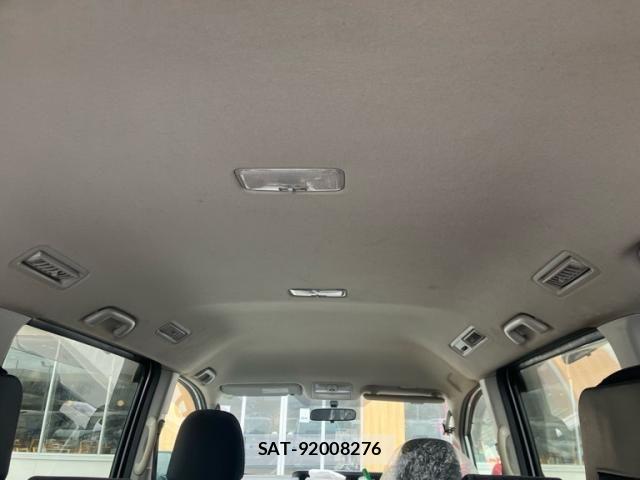 Toyota VOXY 2010-03 7880412-7