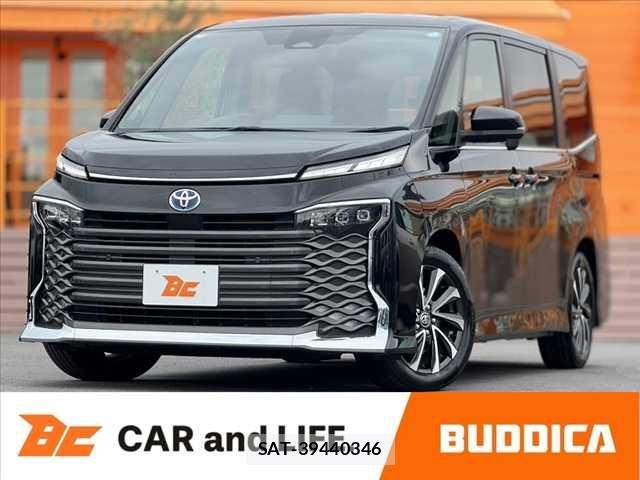 Toyota VOXY 2023-02 7880358-0