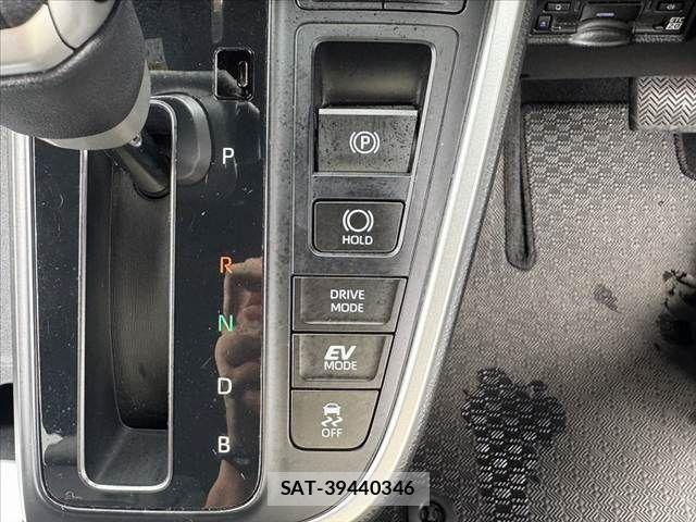 Toyota VOXY 2023-02 7880358-29
