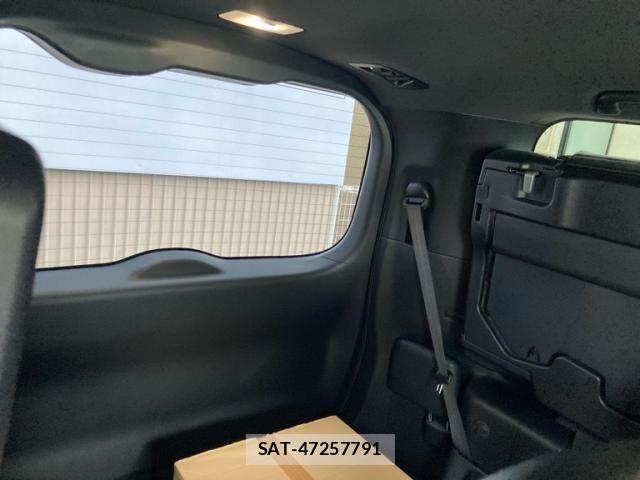 Toyota VOXY 2020-10 7880364-9