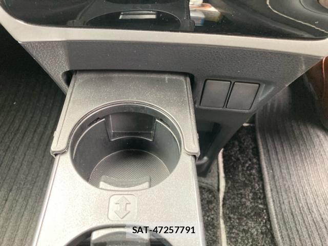 Toyota VOXY 2020-10 7880364-15