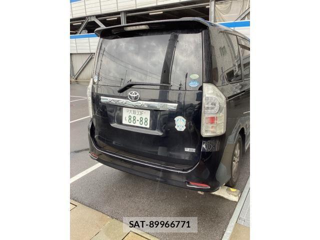 Toyota VOXY 2011-11 7880399-3