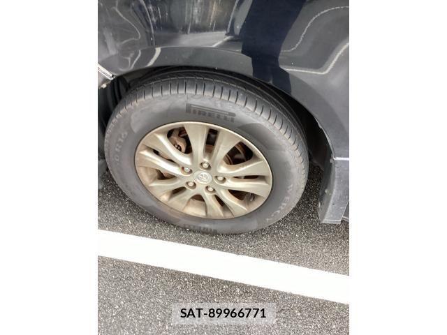 Toyota VOXY 2011-11 7880399-6