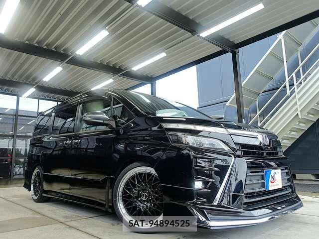 Toyota VOXY 2018-12 7880375-11