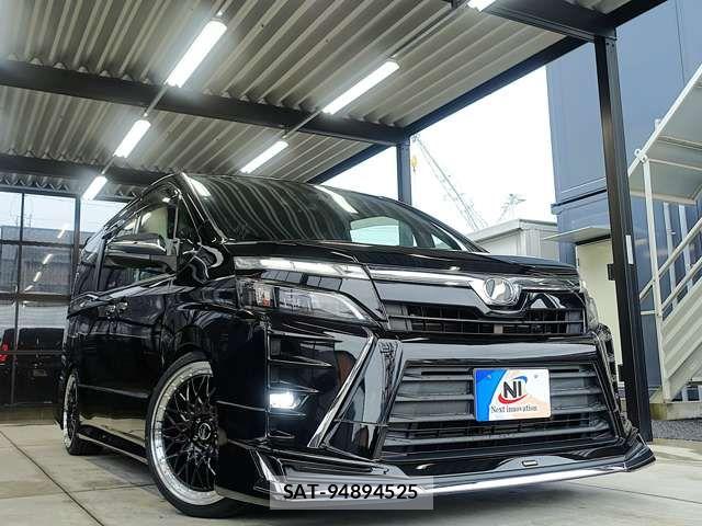Toyota VOXY 2018-12 7880375-13