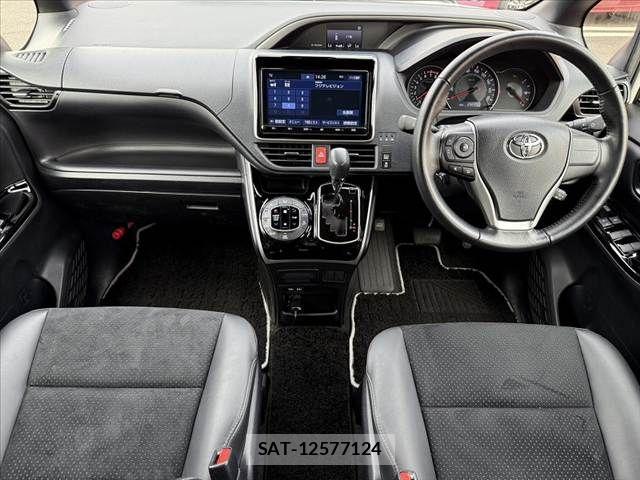 Toyota VOXY 2021-04 7880363-1