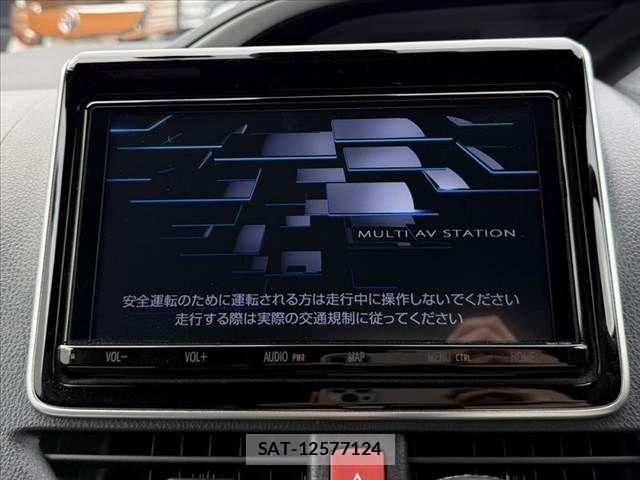 Toyota VOXY 2021-04 7880363-2